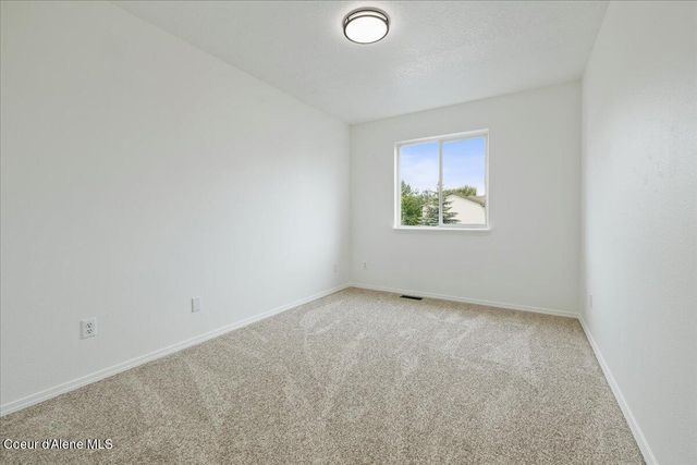 9166 N Entiate Dr, Hayden, ID 83835
