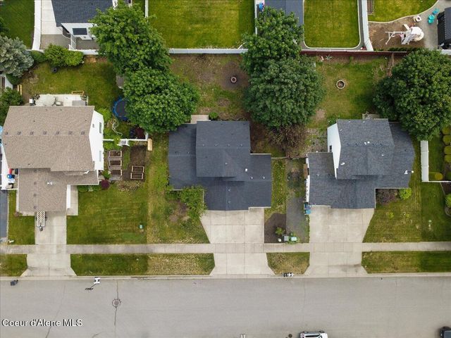 9166 N Entiate Dr, Hayden, ID 83835