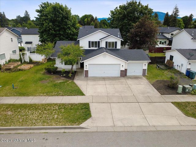 9166 N Entiate Dr, Hayden, ID 83835