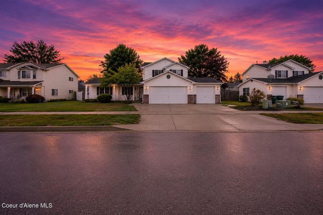 9166 N Entiate Dr, Hayden, ID 83835