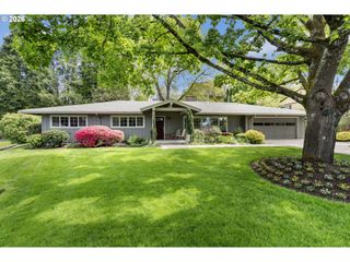 5190 Sw DOVER Ln, Portland, OR 97225