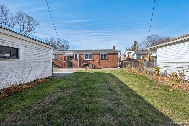 19192 Archer Street, Detroit, MI 48219