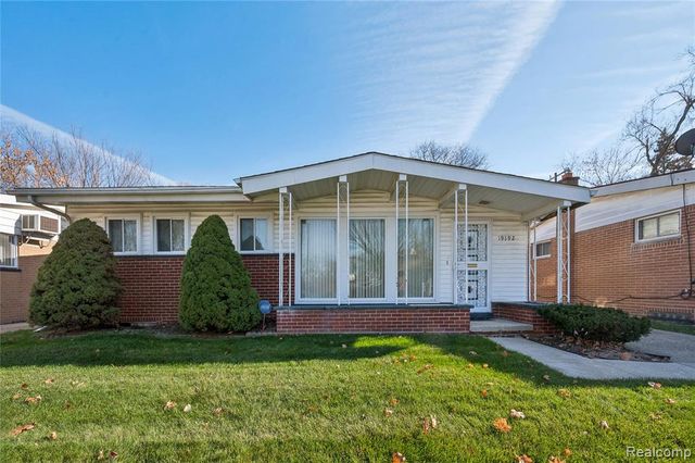 19192 Archer Street, Detroit, MI 48219