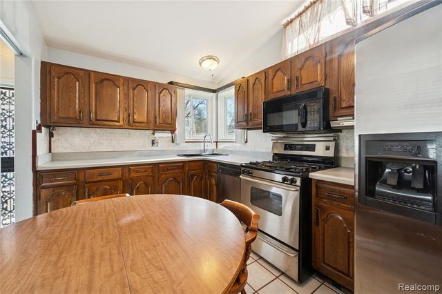 19192 Archer Street, Detroit, MI 48219