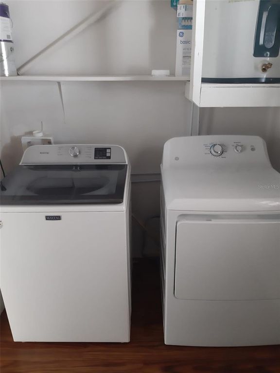 Image 10 of property listing at 824 TOWN CIRCLE 101, Maitland, FL 32751