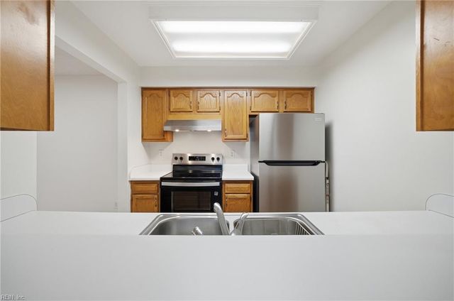 604 Rue Saint La Rogue, Chesapeake, VA 23320