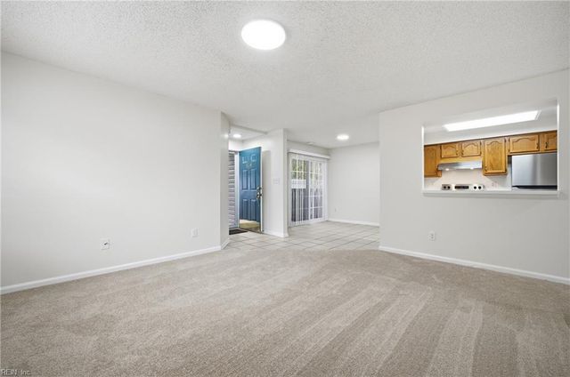 604 Rue Saint La Rogue, Chesapeake, VA 23320