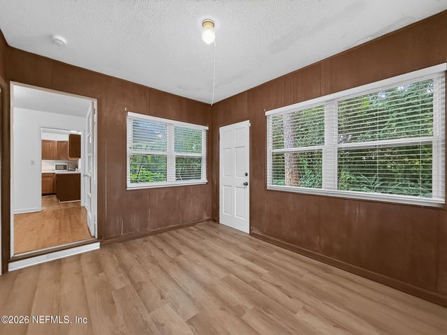 6306 ROMILLY Drive S, Jacksonville, FL 32210
