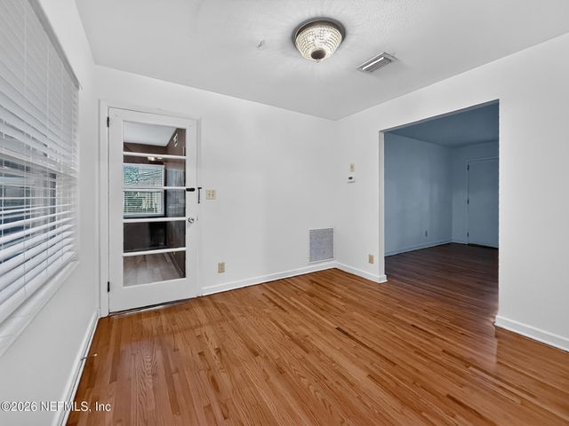 6306 ROMILLY Drive S, Jacksonville, FL 32210