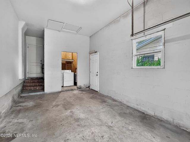 6306 ROMILLY Drive S, Jacksonville, FL 32210
