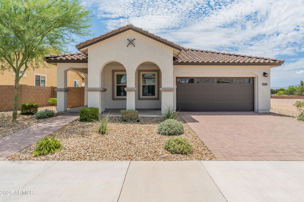 17383 W CHAMA Drive, Surprise, AZ 85387 — exterior