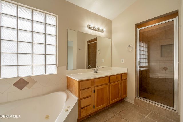 14113 Highweed Drive, Horizon City, TX 79928