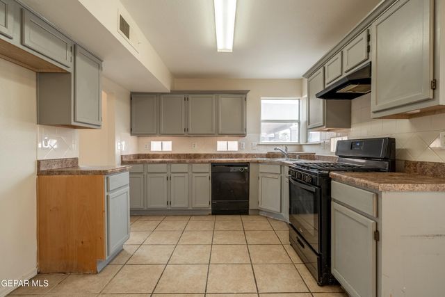 14113 Highweed Drive, Horizon City, TX 79928