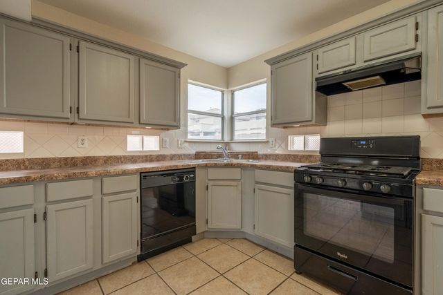 14113 Highweed Drive, Horizon City, TX 79928