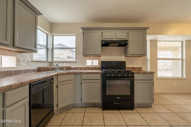 14113 Highweed Drive, Horizon City, TX 79928