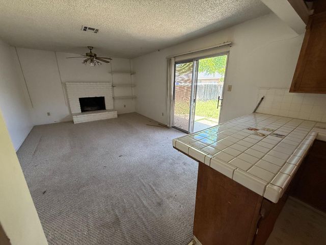 227 Sepulveda Dr, Stockton, CA 95210