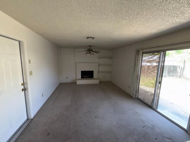 227 Sepulveda Dr, Stockton, CA 95210