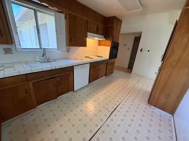 227 Sepulveda Dr, Stockton, CA 95210