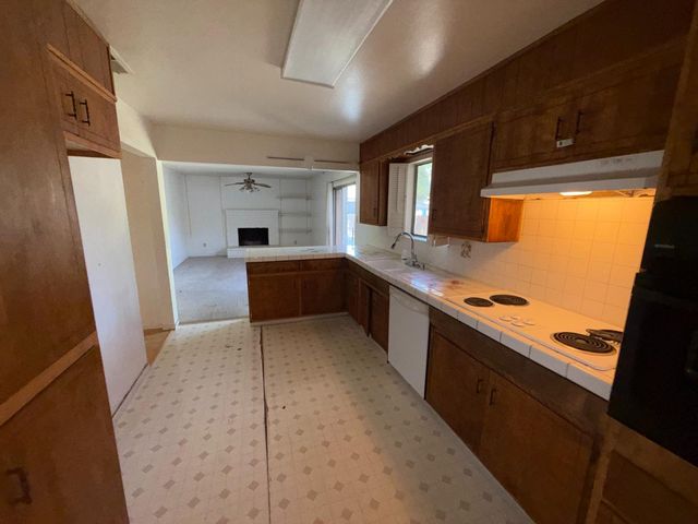 227 Sepulveda Dr, Stockton, CA 95210