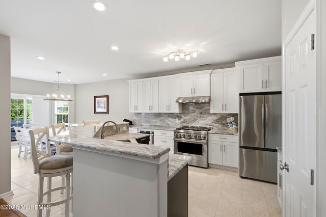 142 Eleanor Road, Manchester, NJ 08759
