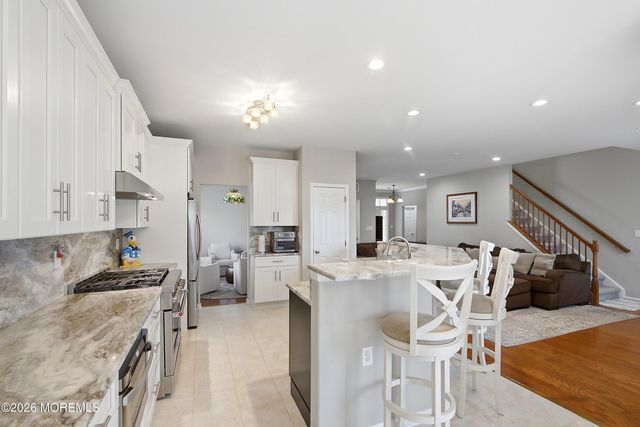 142 Eleanor Road, Manchester, NJ 08759