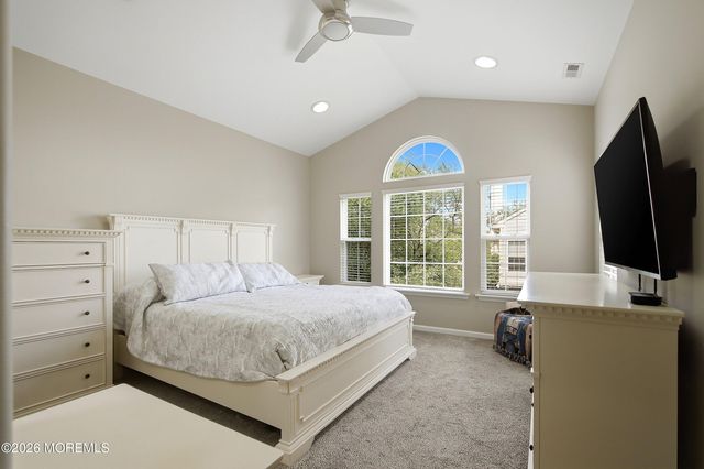 142 Eleanor Road, Manchester, NJ 08759