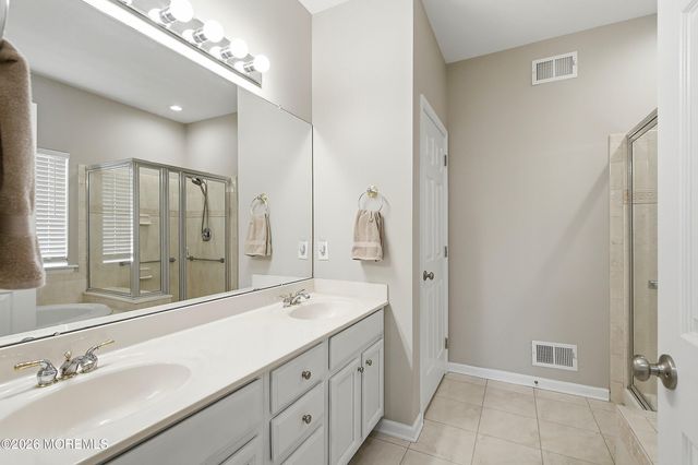 142 Eleanor Road, Manchester, NJ 08759