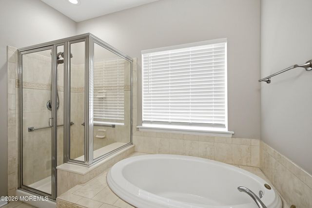 142 Eleanor Road, Manchester, NJ 08759