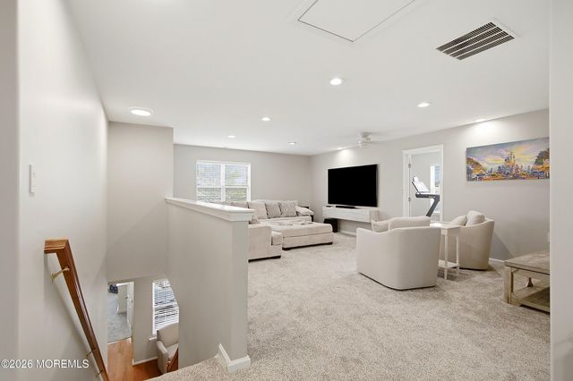 142 Eleanor Road, Manchester, NJ 08759
