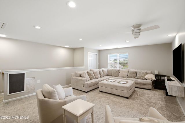 142 Eleanor Road, Manchester, NJ 08759