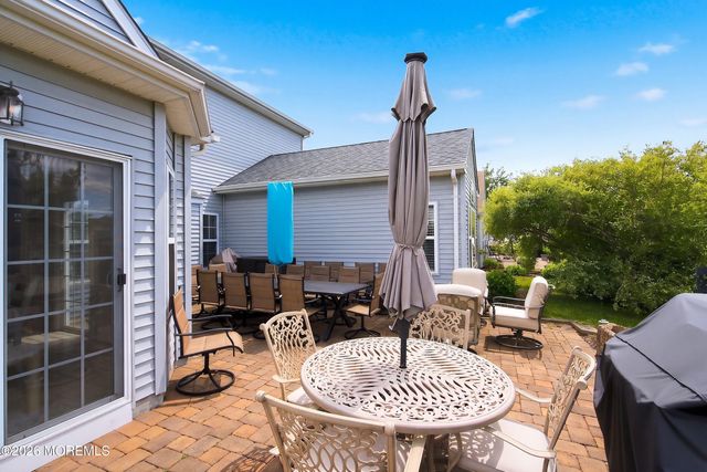 142 Eleanor Road, Manchester, NJ 08759