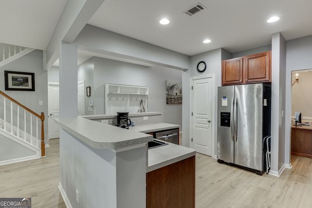 7804 Keepsake Lane, Flowery Branch, GA 30542