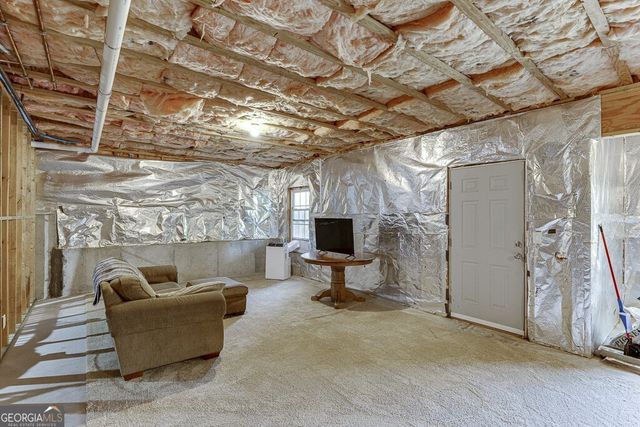 7804 Keepsake Lane, Flowery Branch, GA 30542