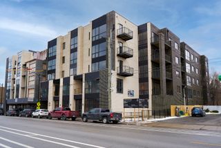 451 E Pershing Avenue 206, Chicago, IL 60653