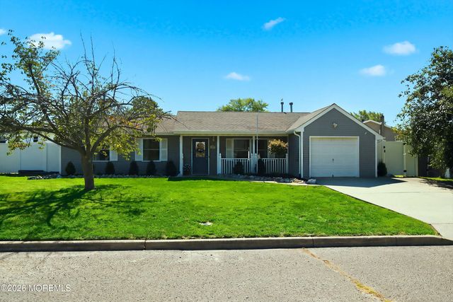 402 5th Street, Waretown, NJ 08758