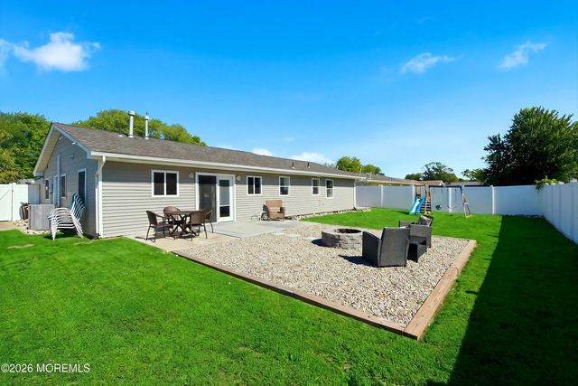 402 5th Street, Waretown, NJ 08758