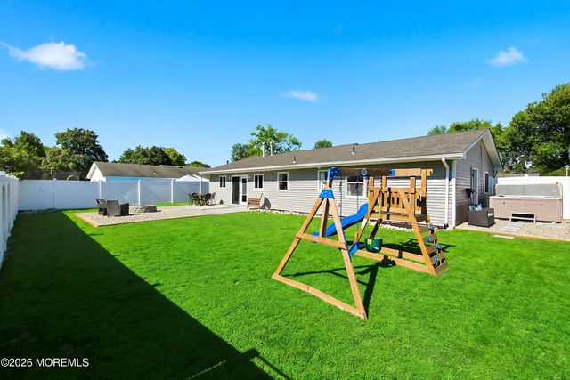 402 5th Street, Waretown, NJ 08758