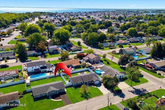 402 5th Street, Waretown, NJ 08758
