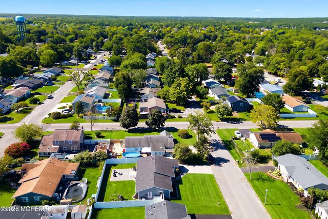 402 5th Street, Waretown, NJ 08758