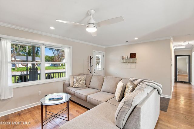 402 5th Street, Waretown, NJ 08758