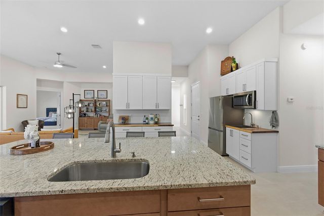 5090 GREENS DRIVE, Lady Lake, FL 32159