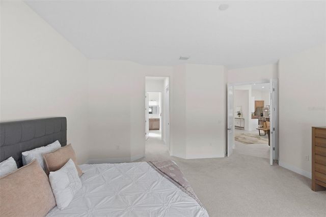 5090 GREENS DRIVE, Lady Lake, FL 32159