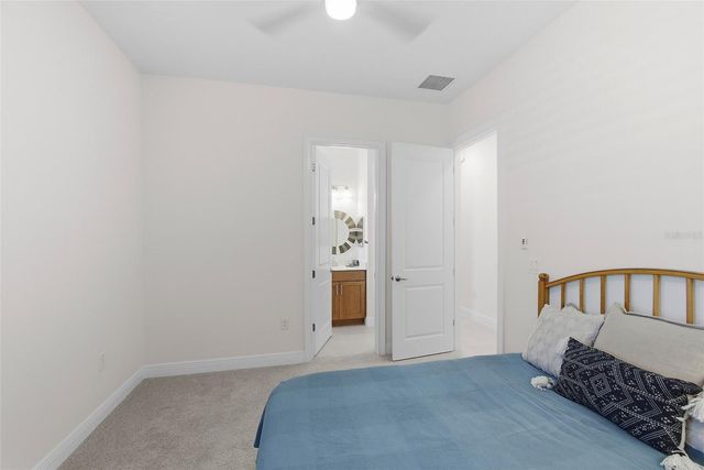 5090 GREENS DRIVE, Lady Lake, FL 32159