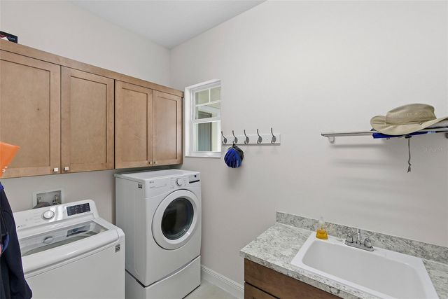 5090 GREENS DRIVE, Lady Lake, FL 32159