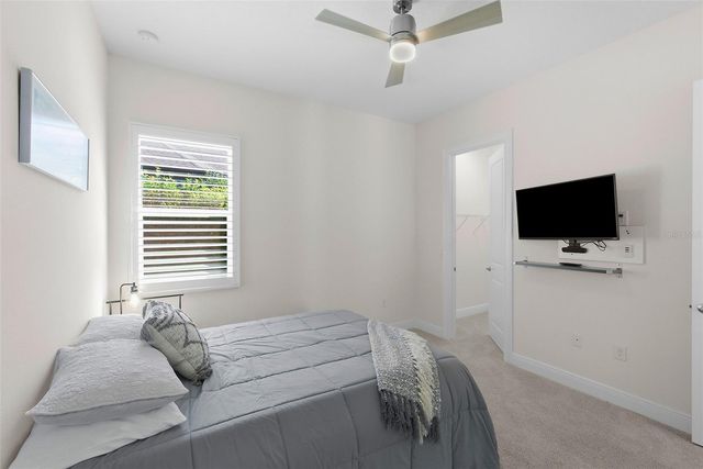 5090 GREENS DRIVE, Lady Lake, FL 32159