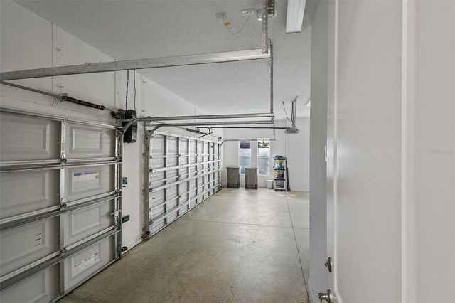 5090 GREENS DRIVE, Lady Lake, FL 32159