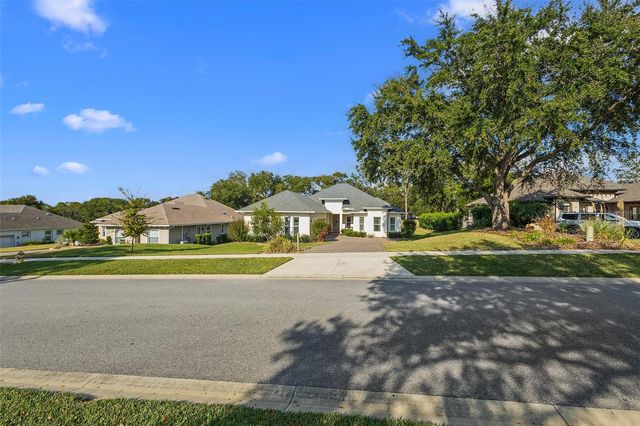 5090 GREENS DRIVE, Lady Lake, FL 32159