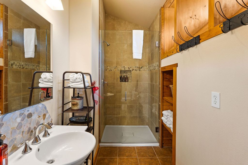 310 Rocky Woods Lane, Bigfork, MT 59911 photo 113