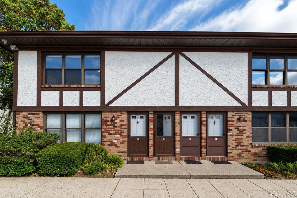 63 Bailey Court 63, Middle Island, NY 11953 — exterior