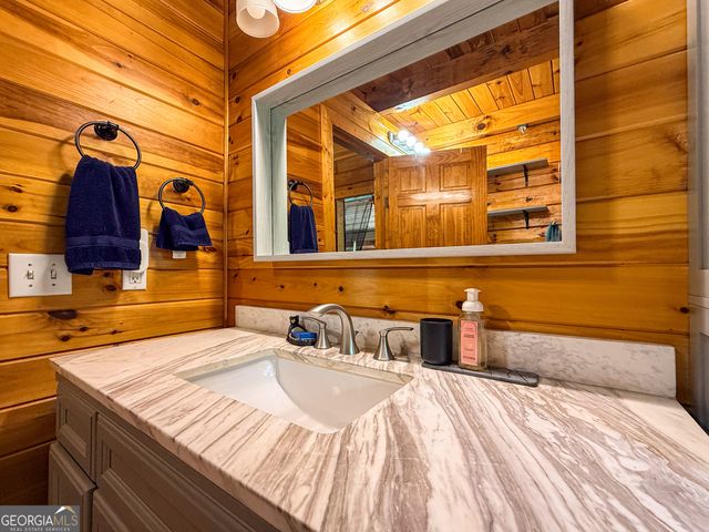 141 Cady Lane, Cleveland, GA 30528